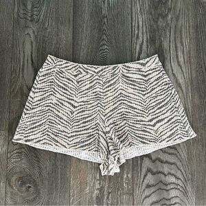 AMERICAN EAGLE AE Zebra Animal Print Pull On Sleep Shorts Tan Gray Size M
